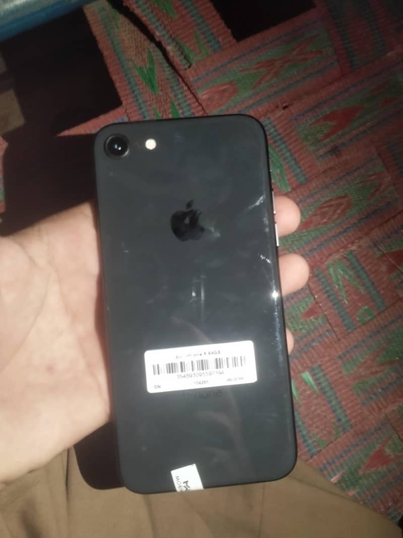 Apple iPhone 8 1