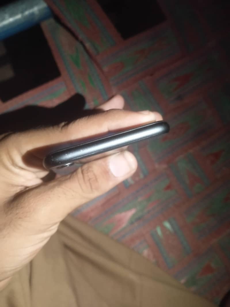 Apple iPhone 8 2