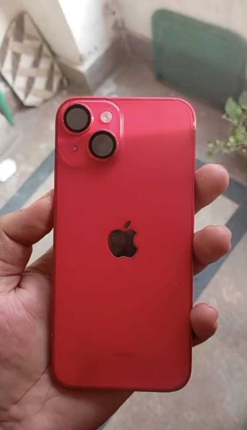 Apple iPhone 14 4