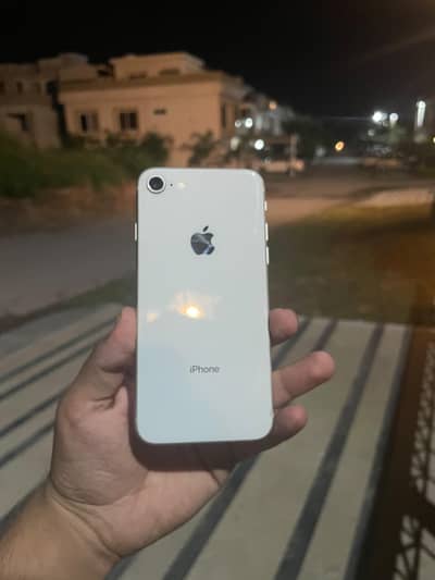 Apple iPhone 8