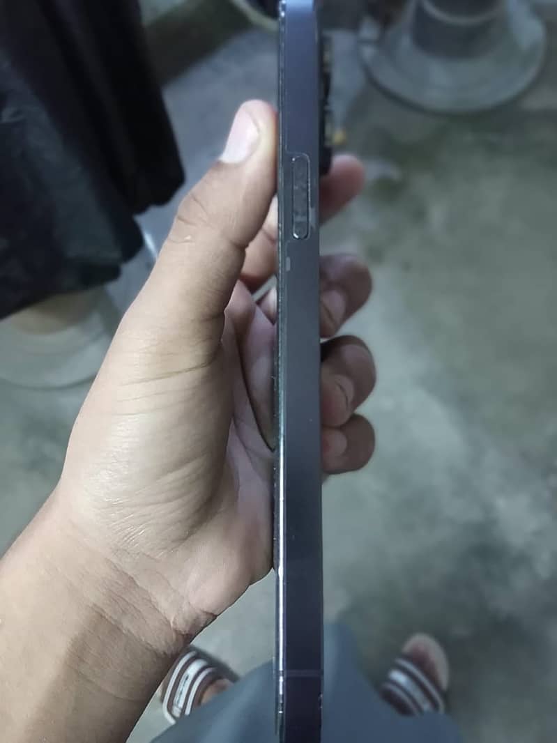 Apple iPhone 14 Pro Max 0