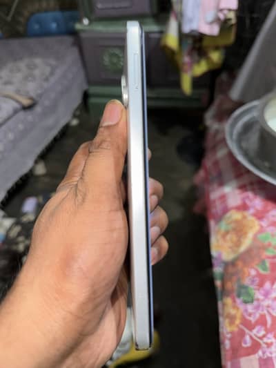 Infinix Hot 30  box sth hain totl orngnl gnen phone