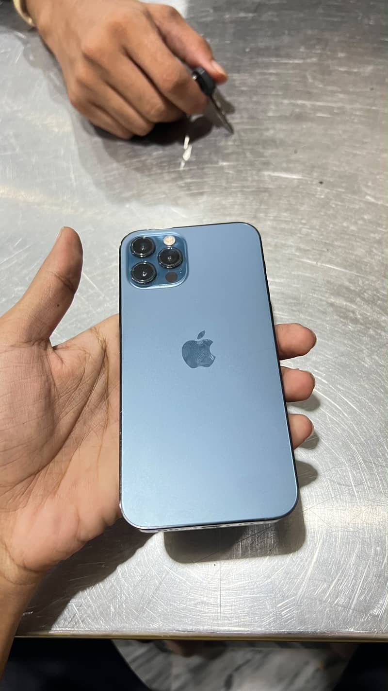 Apple iPhone 12 Pro 2
