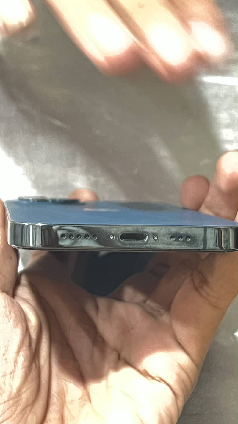 Apple iPhone 12 Pro 4