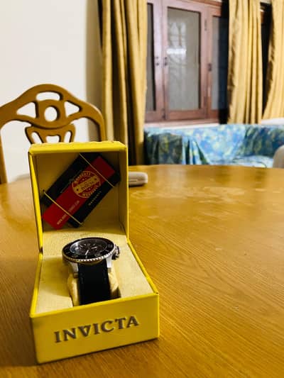 Invicta Pro Diver Chronograph Quartz – 100% Original (Box & Papers)