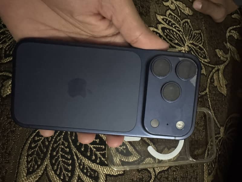 Apple iPhone 17 Pro 4