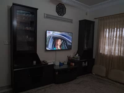 Modern Multi-Functional TV Console & Showcase Entertainment Center