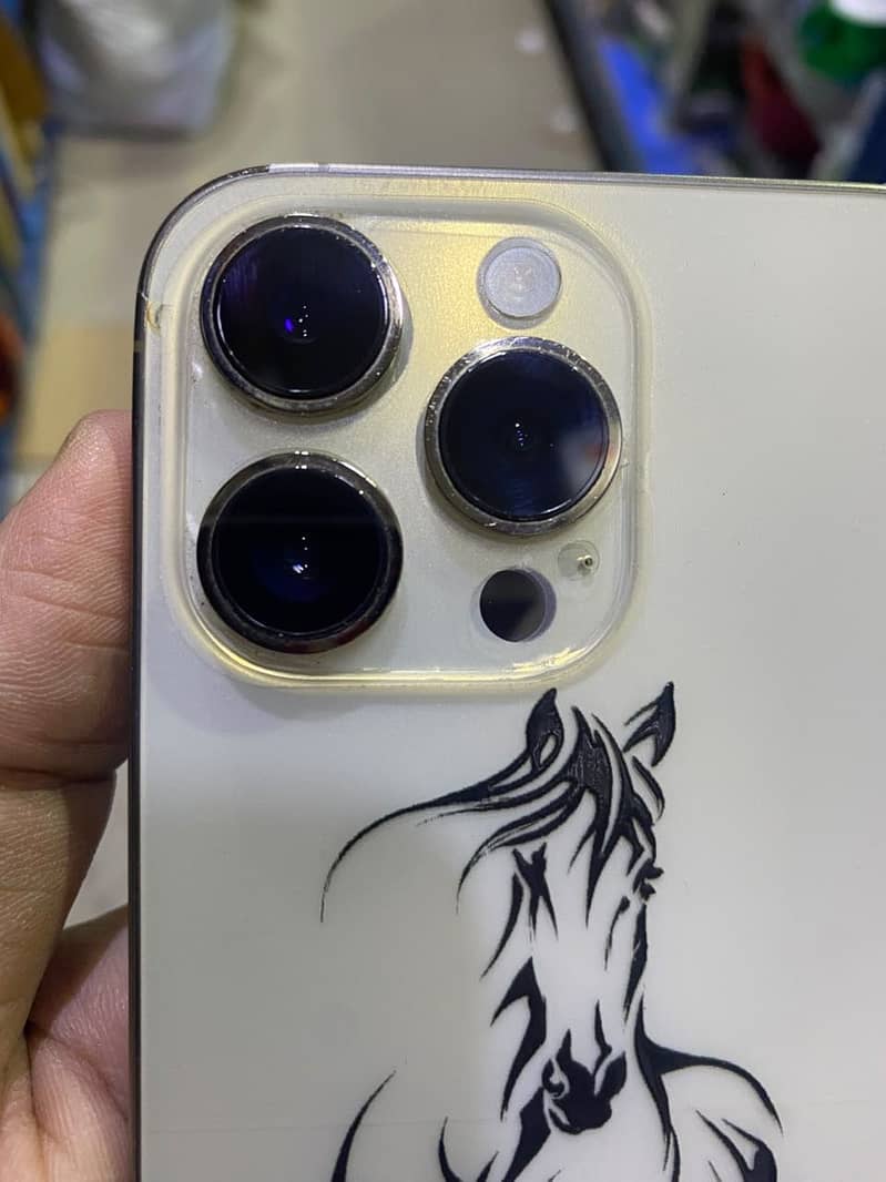 Apple iPhone 14 Pro Max 2