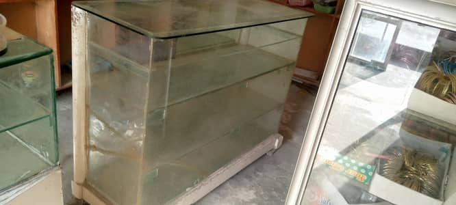 Show case / Counter sell