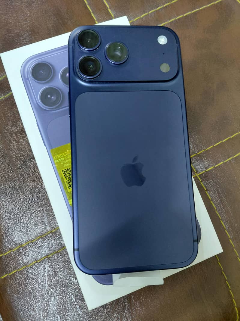 Apple iPhone 17 Pro Max 0