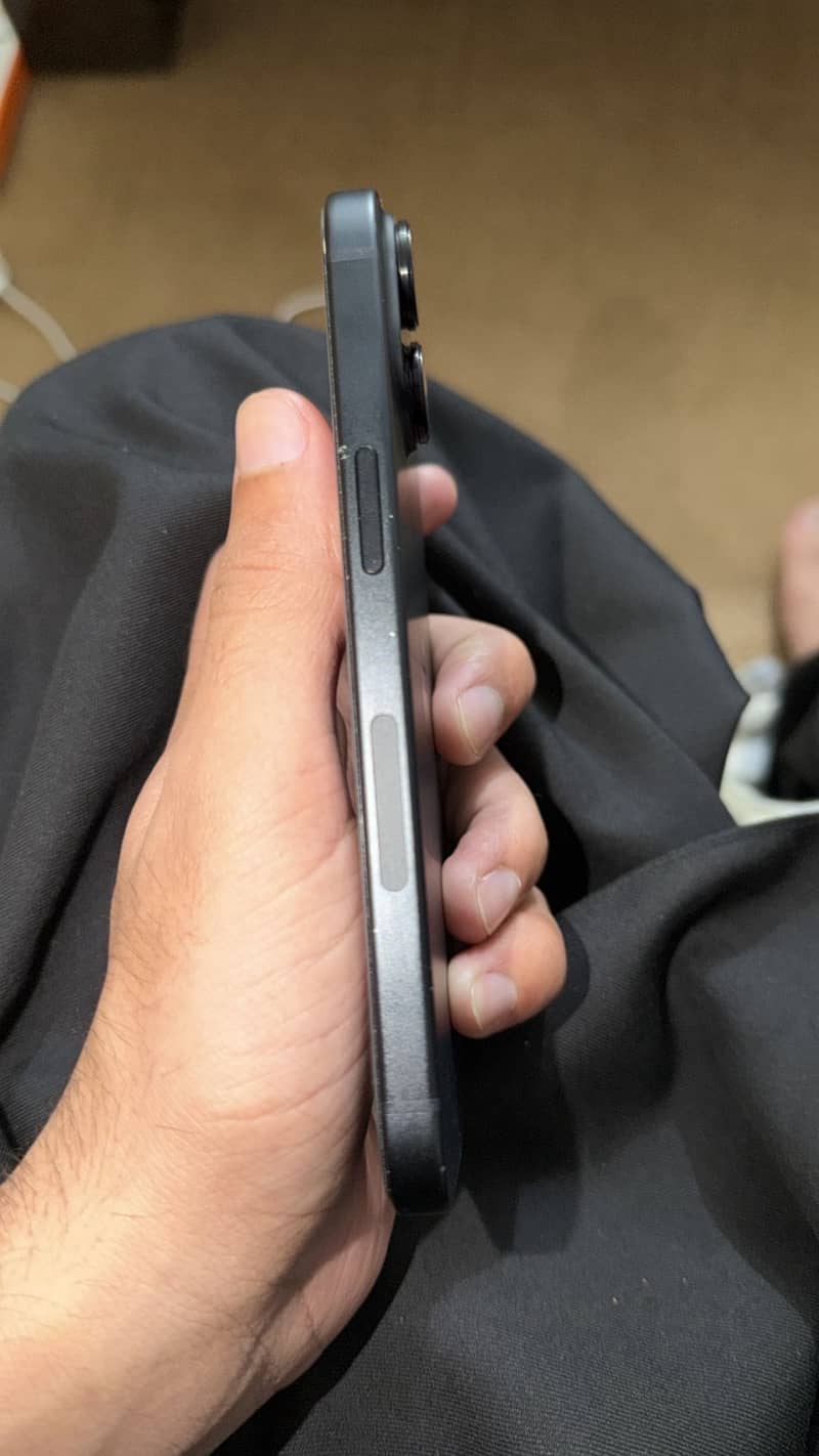 Apple iPhone 15 3