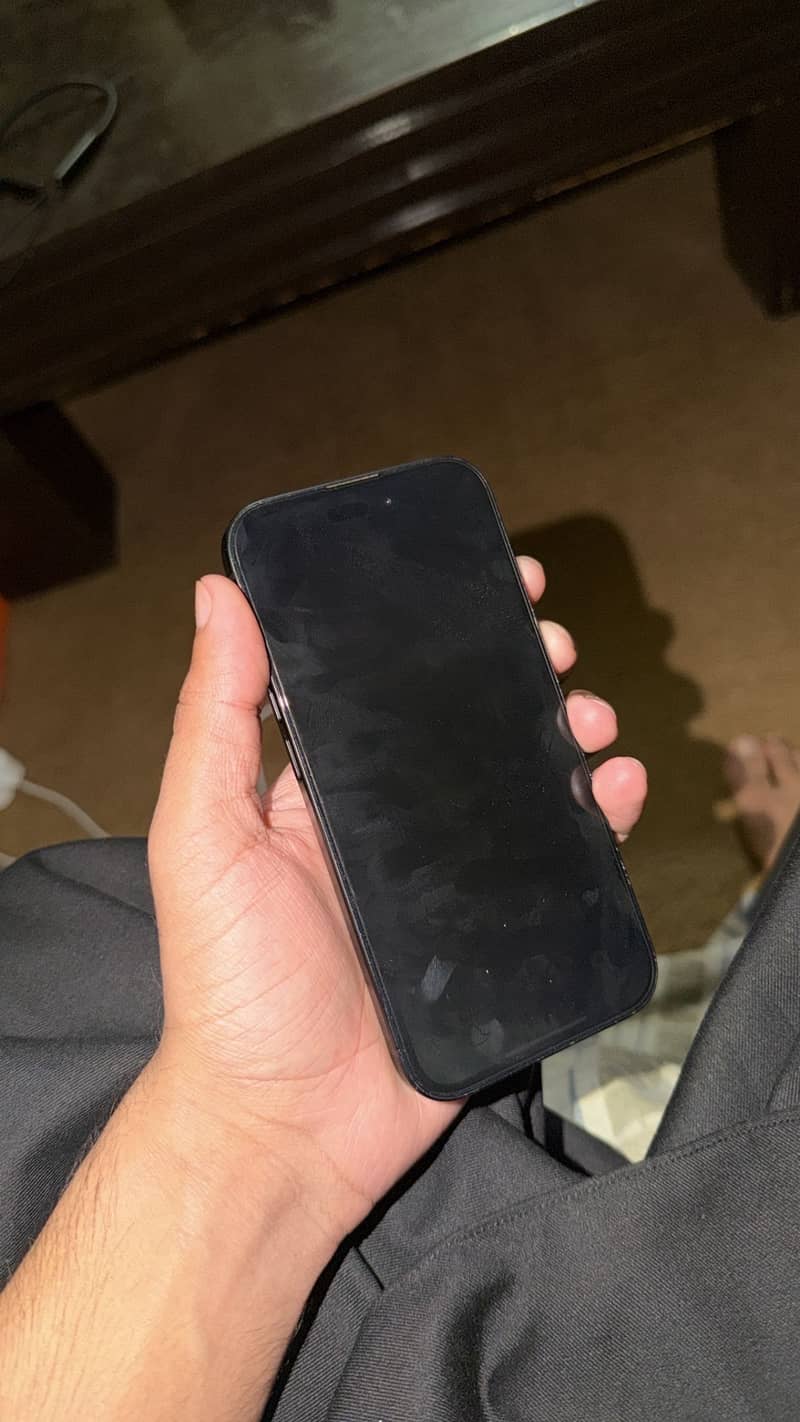 Apple iPhone 15 6