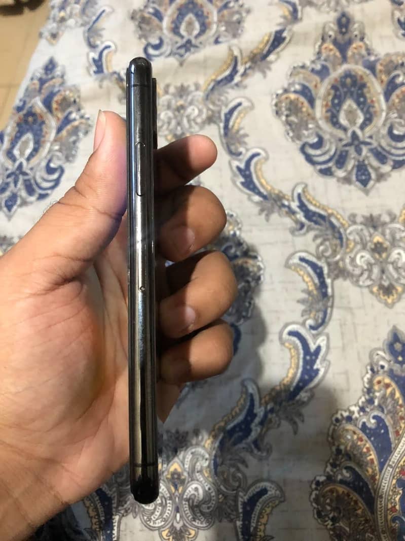 Apple iPhone X 6