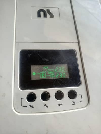 NS SOLAR INVERTER (1200 W)