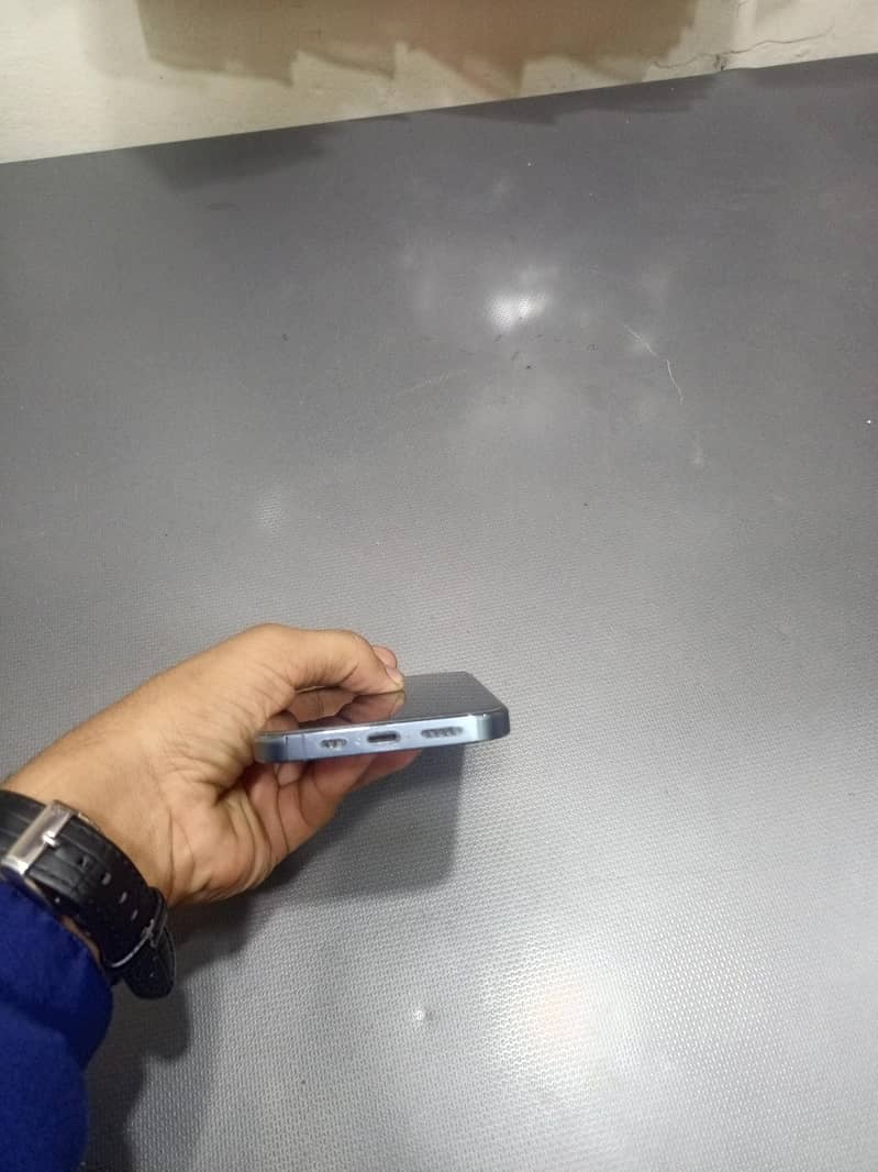 Apple iPhone 13 Pro 3