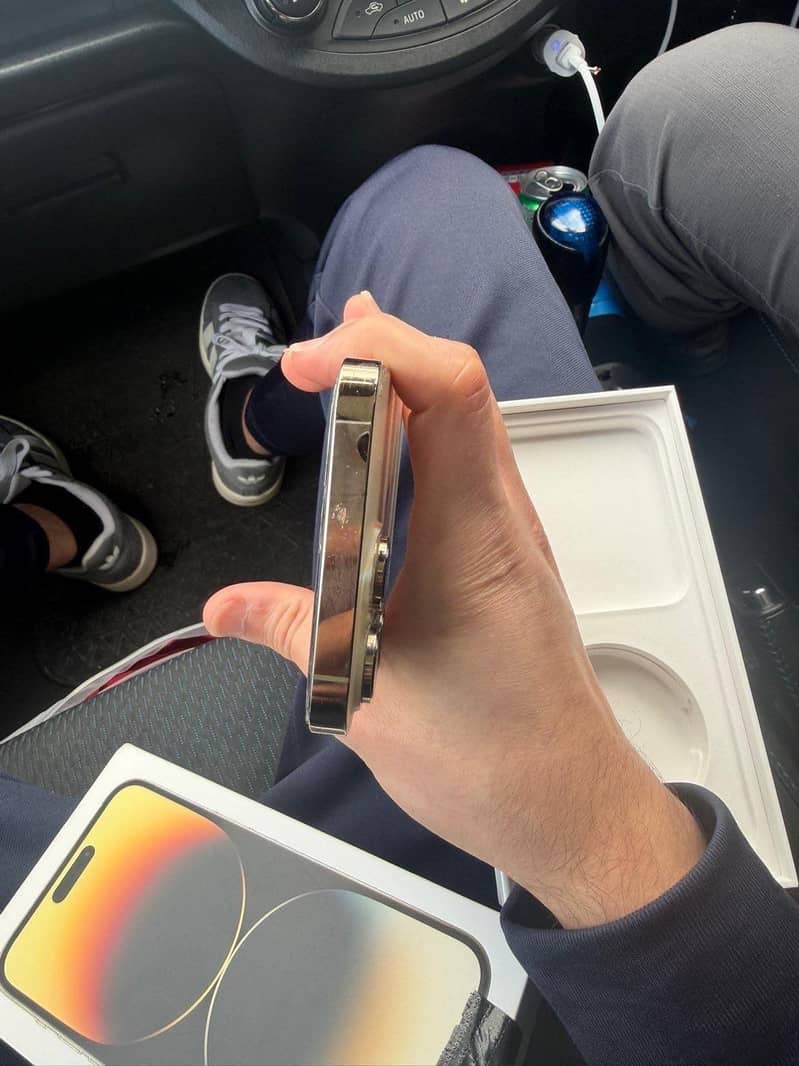 Apple iPhone 14 Pro Max 2