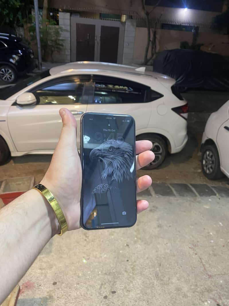 Apple iPhone 11 3