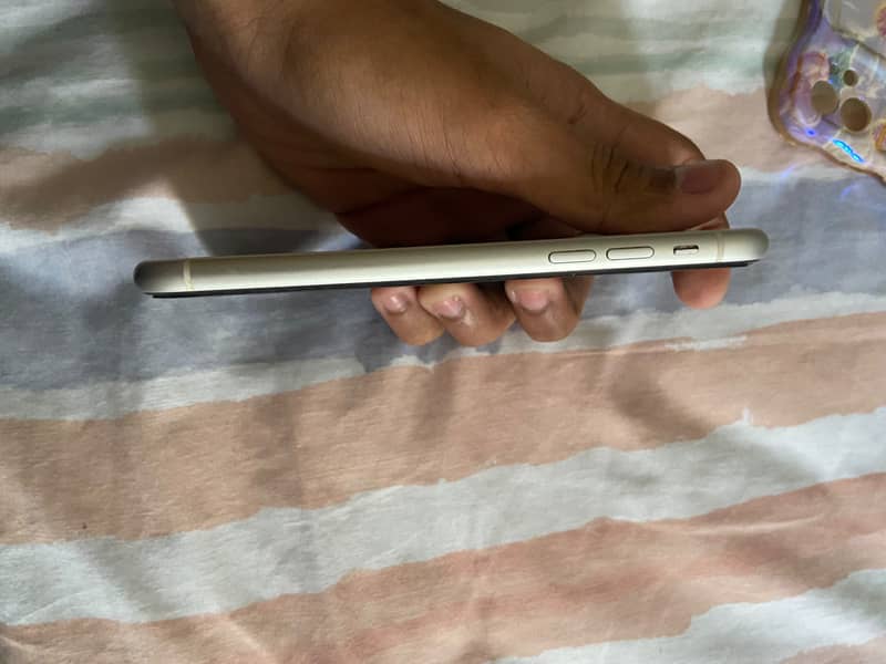 Apple iPhone 11 2