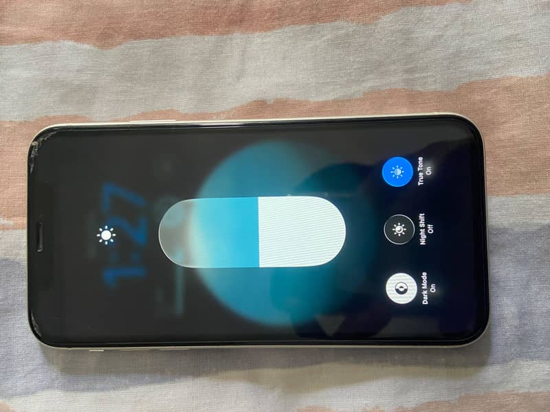 Apple iPhone 11 7