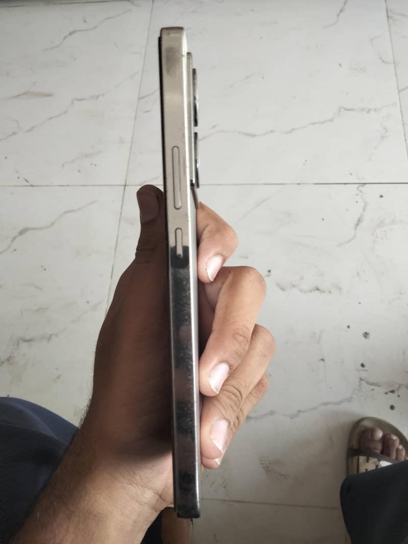 Infinix note 40 2