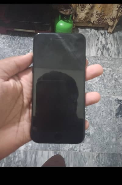 Apple iPhone SE