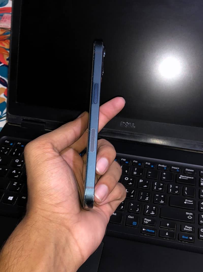 Apple iPhone 13 1