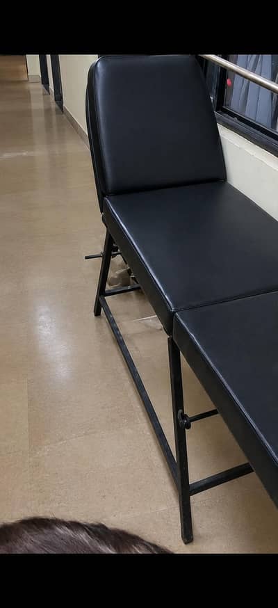 Beauty Parlour Bed for Sale