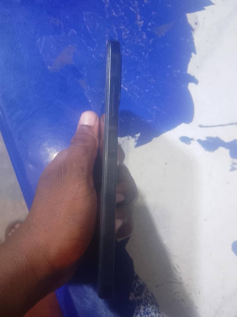 Itel A100 c 1