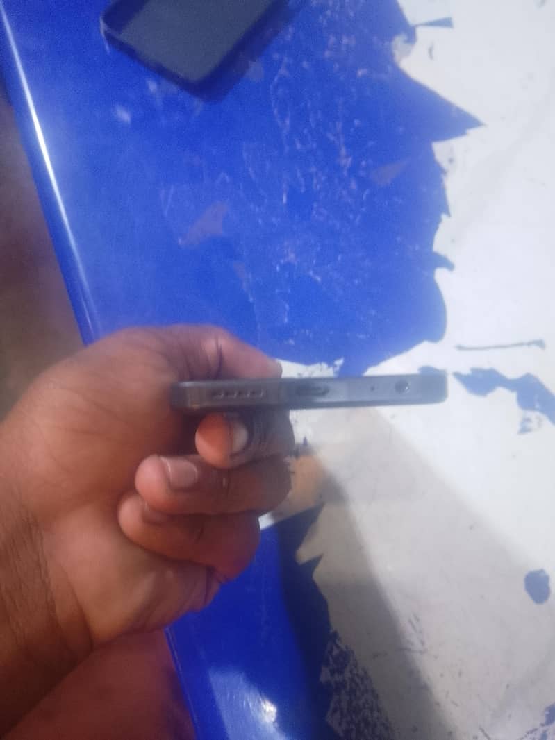 Itel A100 c 3