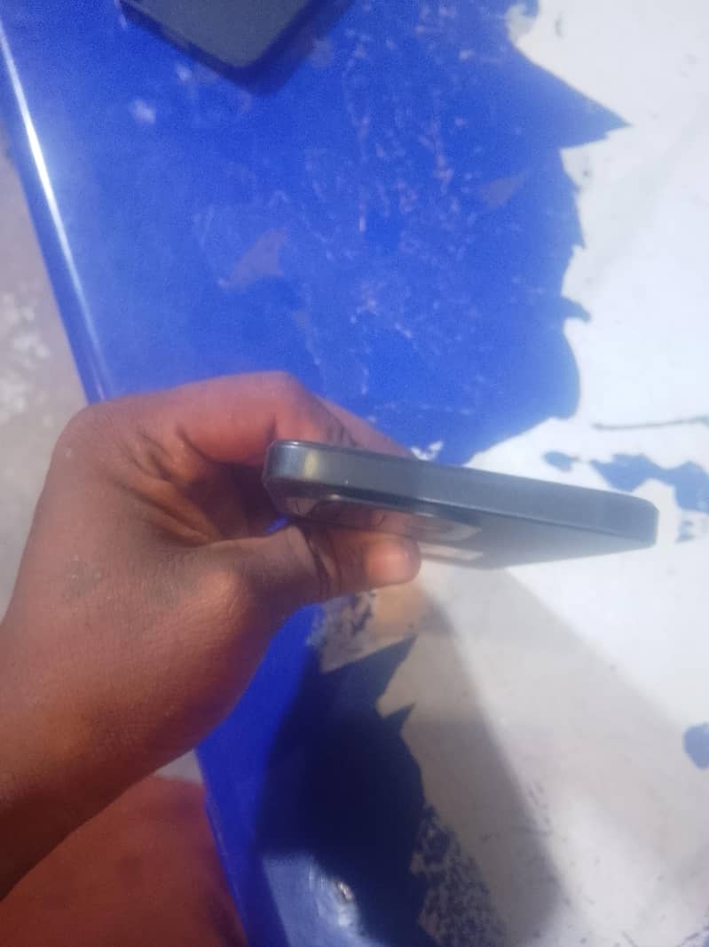 Itel A100 c 4