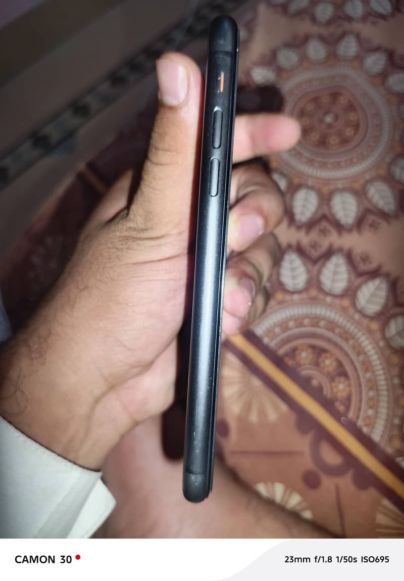 Apple iPhone 11 2