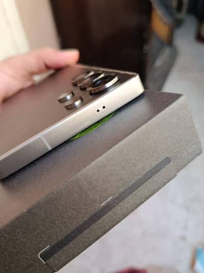 ​Samsung Galaxy S25 Ultra 12/512 PTA Approved + Box