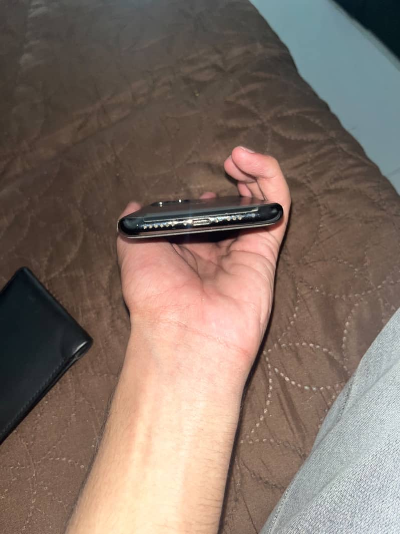 Apple iPhone 11 Pro 5