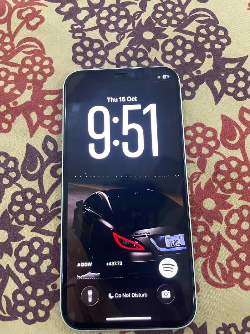Apple iPhone 12 4