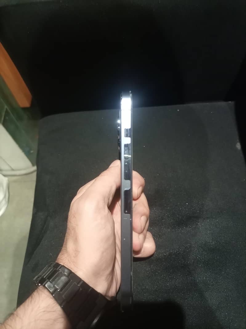Apple iPhone 13 Pro Max 5