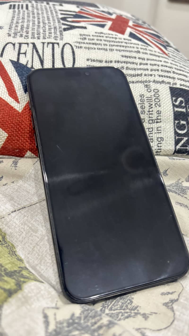 Apple iPhone 15 Pro Max 3