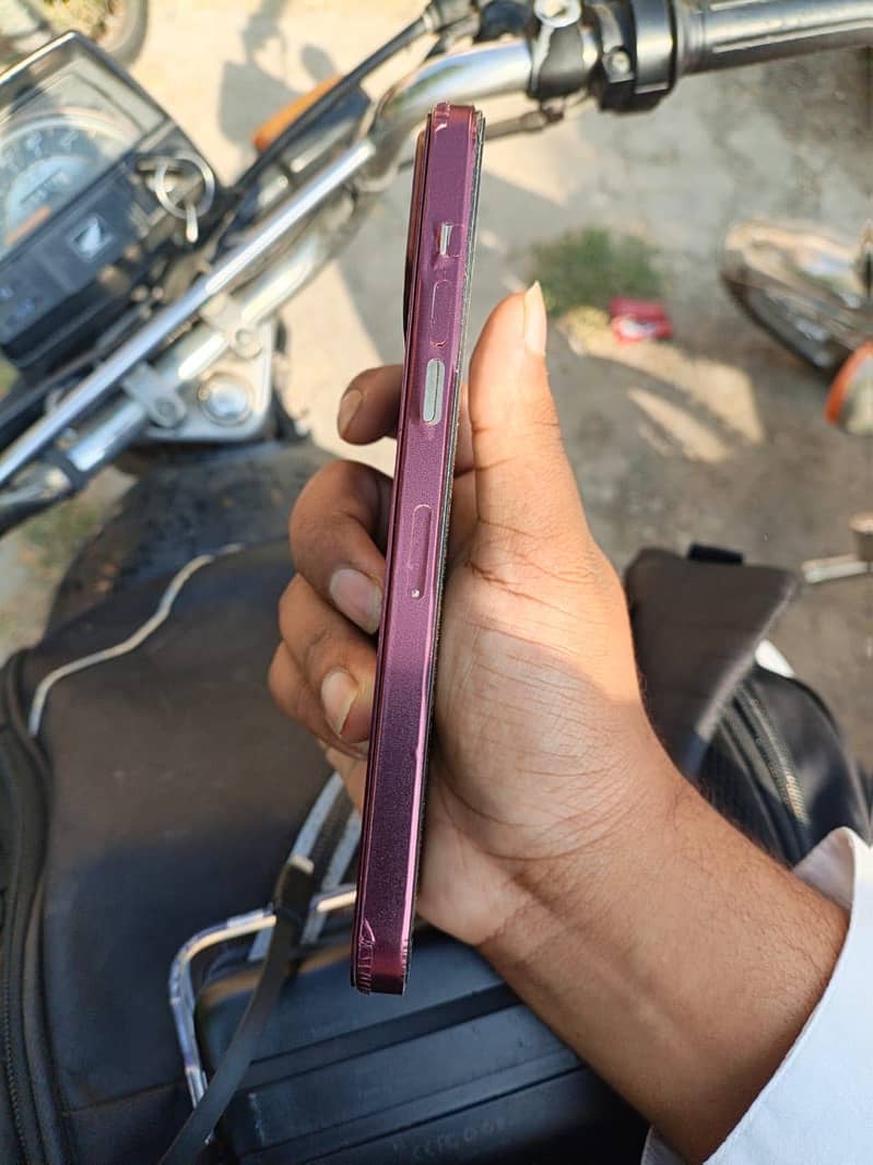 Apple iPhone 12 Pro Max 2