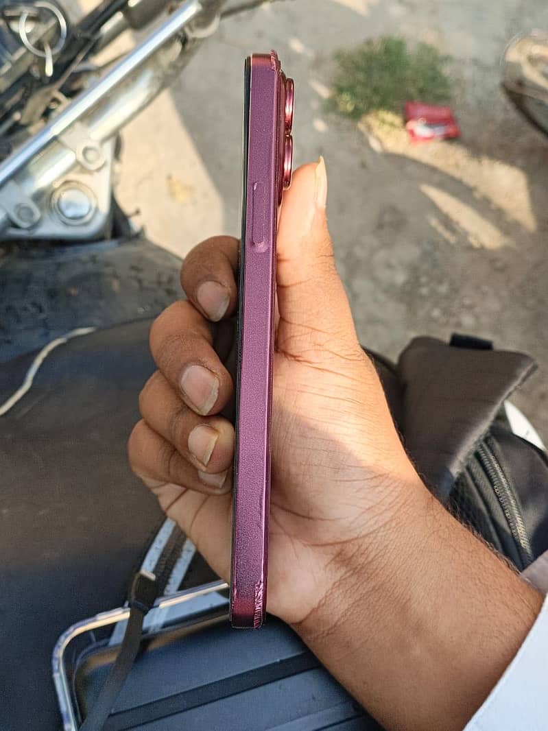 Apple iPhone 12 Pro Max 3