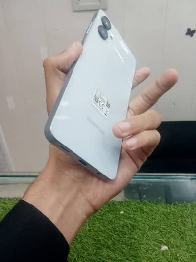 Samsung Mobile A06