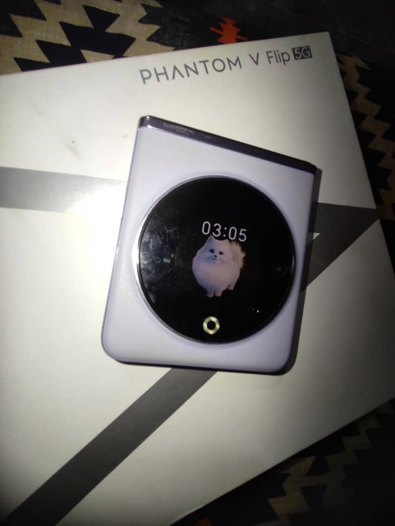 Tecno Phantom V Flip 2