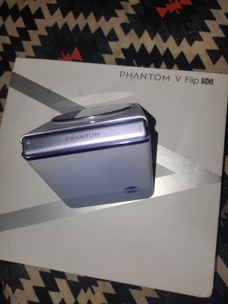Tecno Phantom V Flip 5