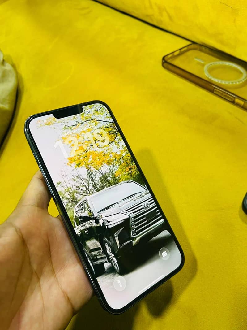 Apple iPhone 13 Pro Max 5