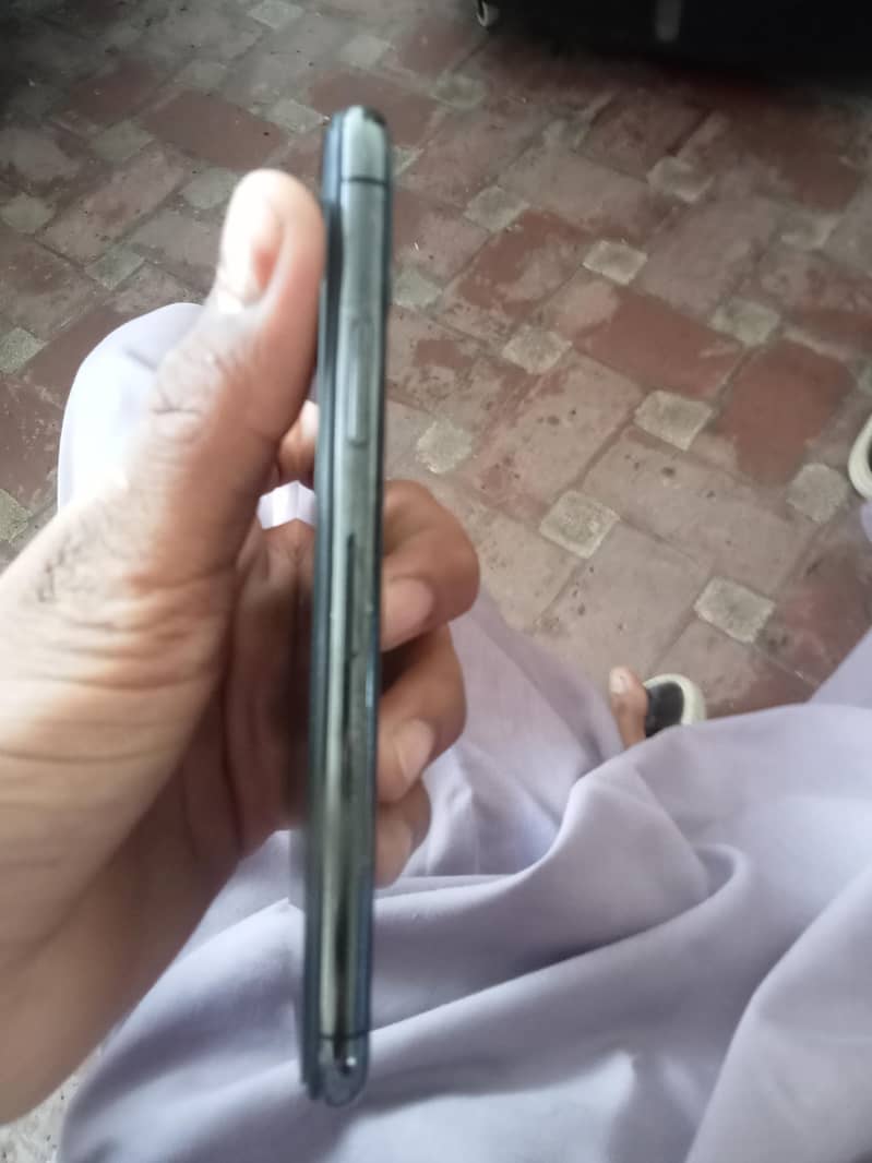 iPhone X 5