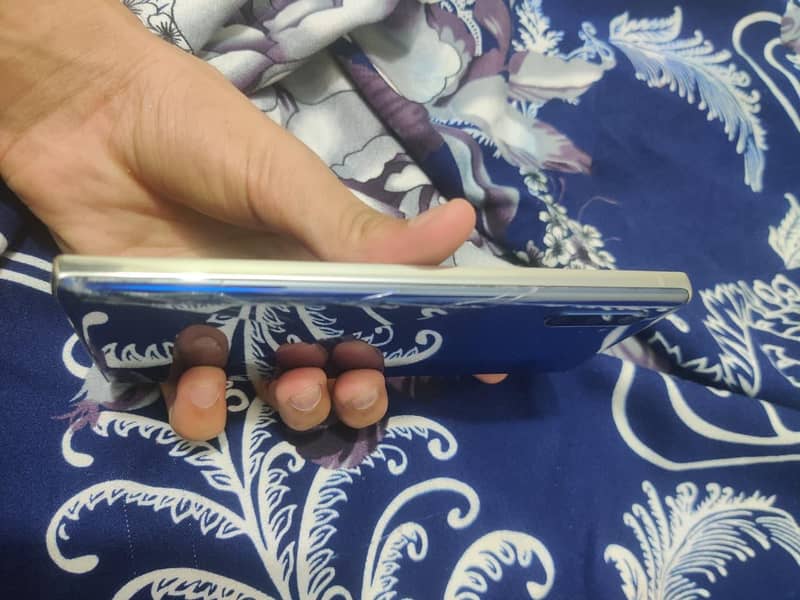 Samsung Mobile Note 10 Plus 2