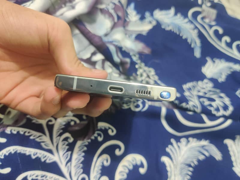 Samsung Mobile Note 10 Plus 4