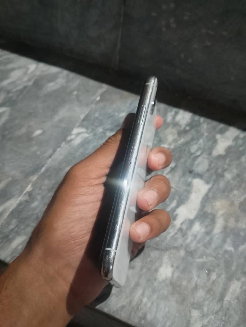 Apple iPhone X 8