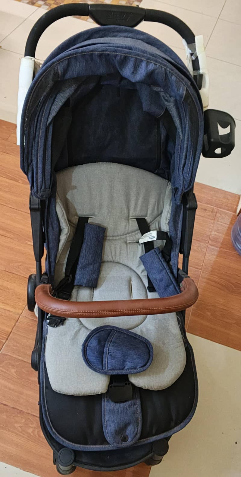 Stroller 0