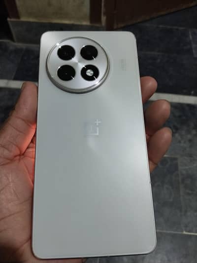 OnePlus Ace 5 5g 16+12_512 Batry 6415 mah