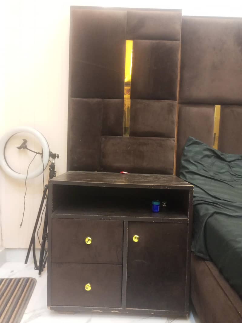 bed set with dressing table 2
