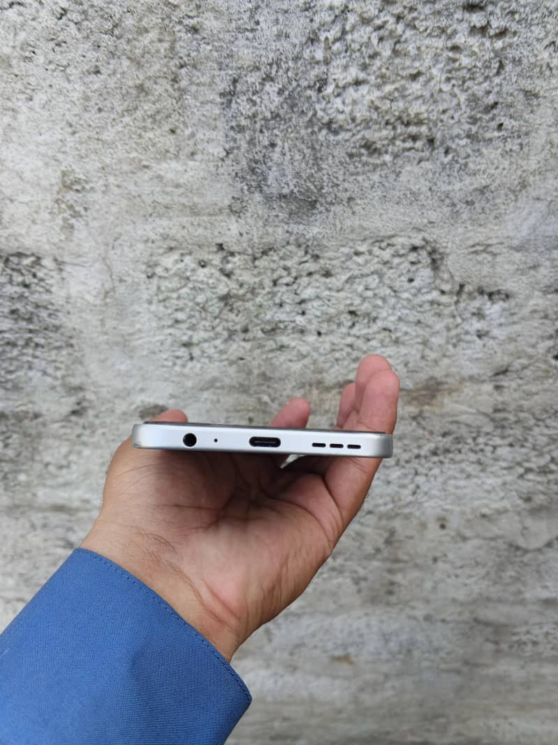 TECHNO SPARK 40 PRO 3